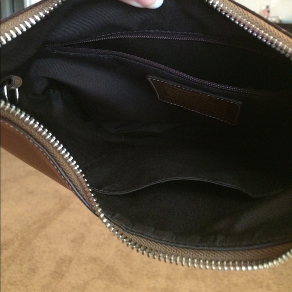 EUC, Authentic Coach shoulder bag - Picture 6 of 7